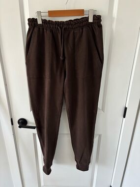 Harlow Brown Women's Drawstring Jogger Pants